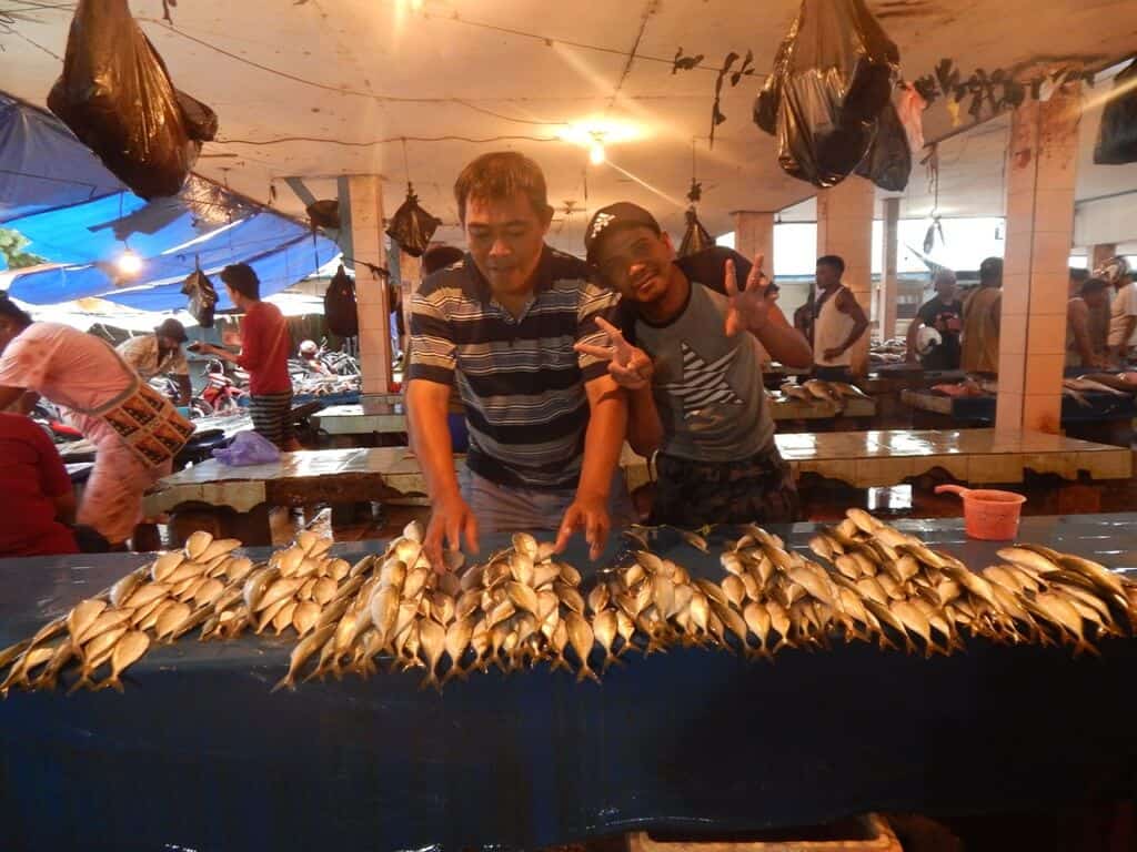 penjual pasar sanggeng