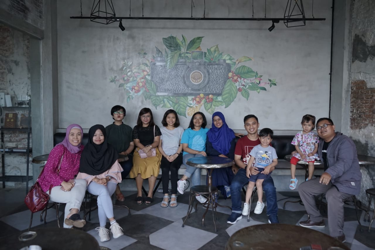 Memanfaatkan Gudang Kopi sebagai lokasi meeting team MyBest Indonesia